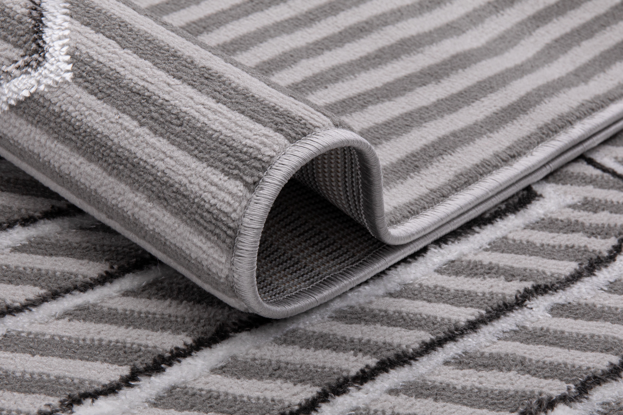 Teppich Crystal Grau ZigZag Geometrisch 3D Effekt