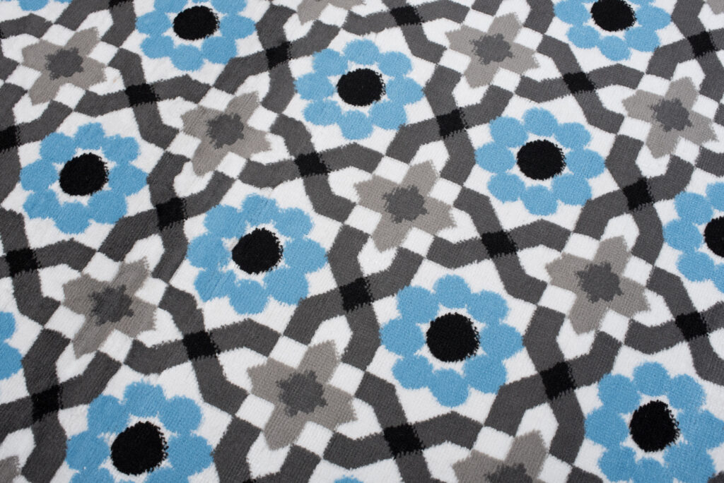 Teppich Maya Grau Blau Blumen Mosaik