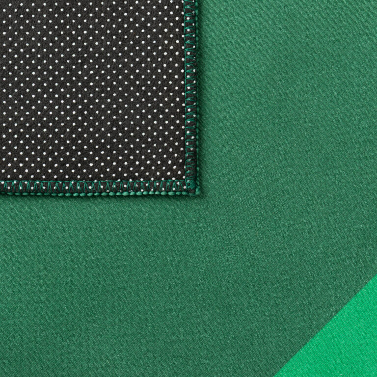 Kinderteppich Snooki Fußballfeld Grün Rutschfest